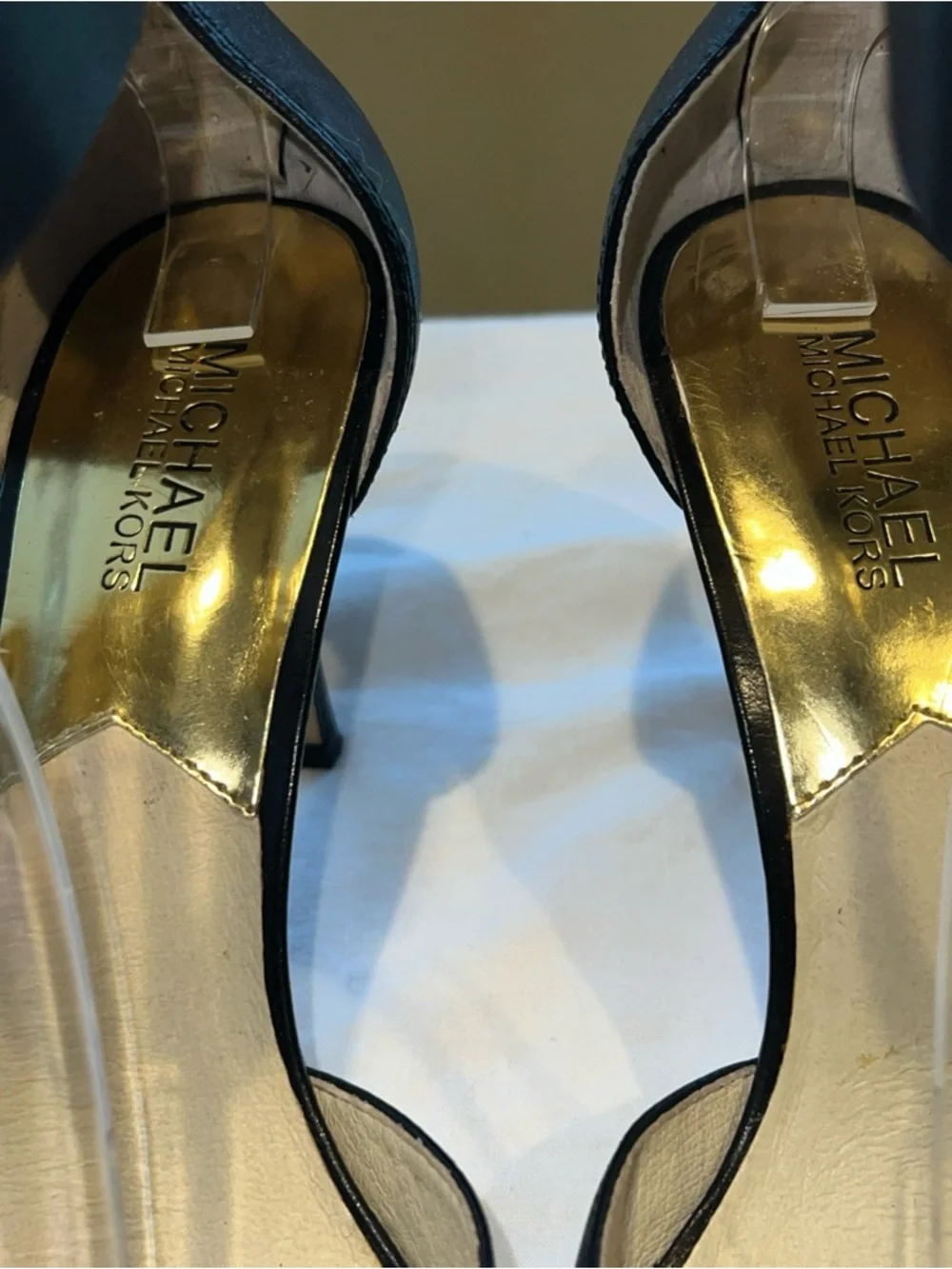 Michael Kors Womens Black Leather Ankle Strap Heels Shoes Sz 9.5M Zipper Gold - Picture 3 of 15